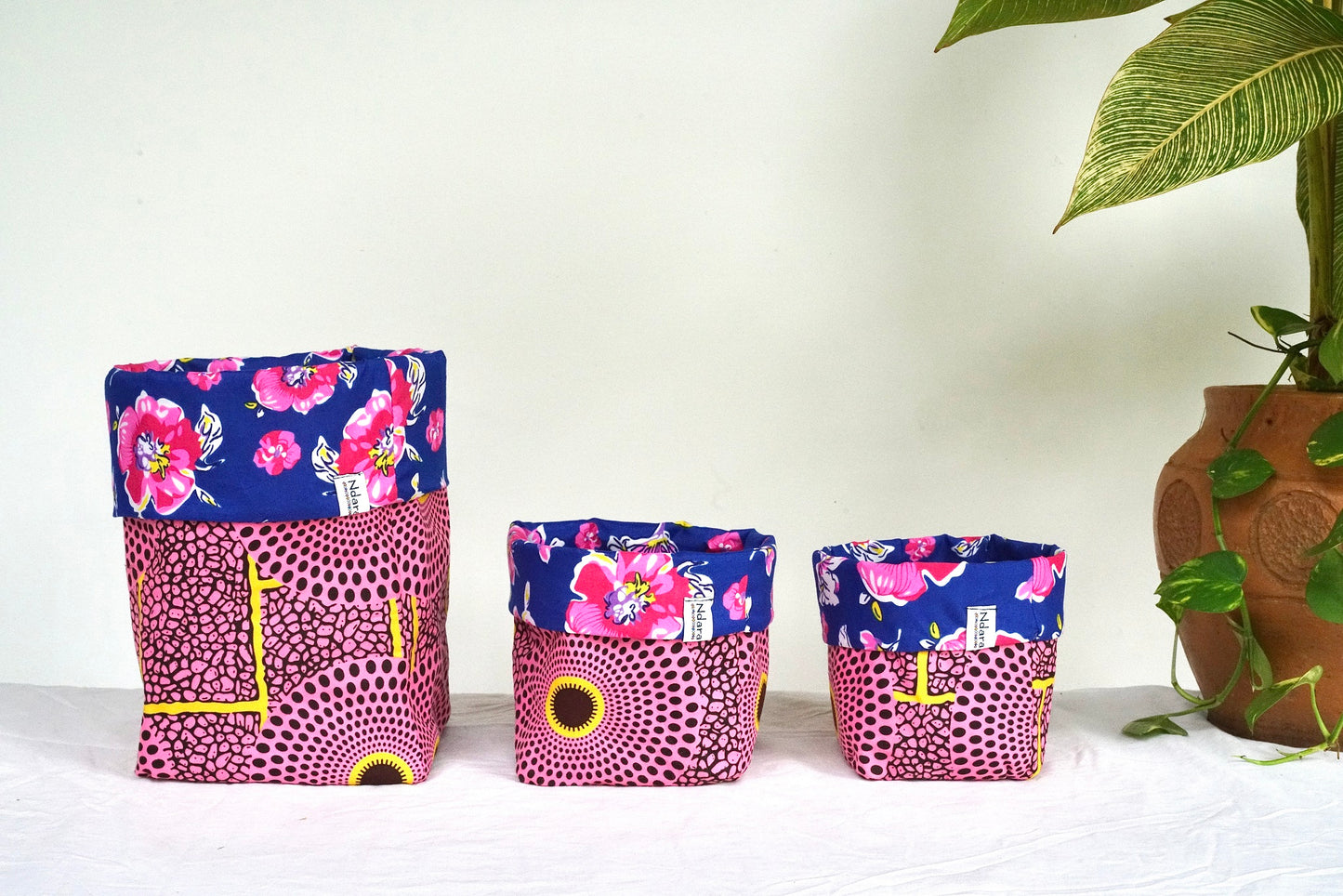 Flower peacock foldable baskets
