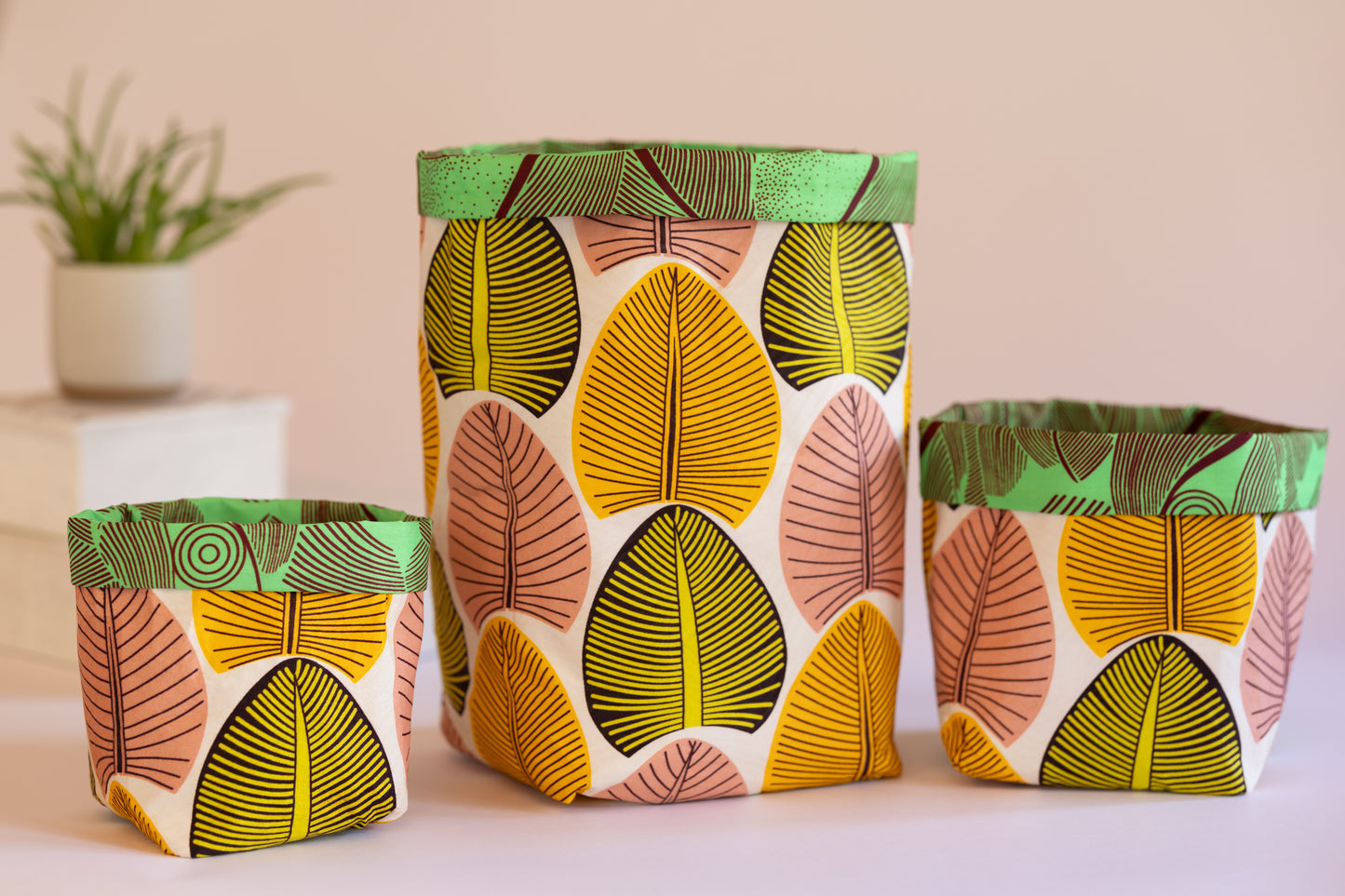 Autumn leaves foldable baskets