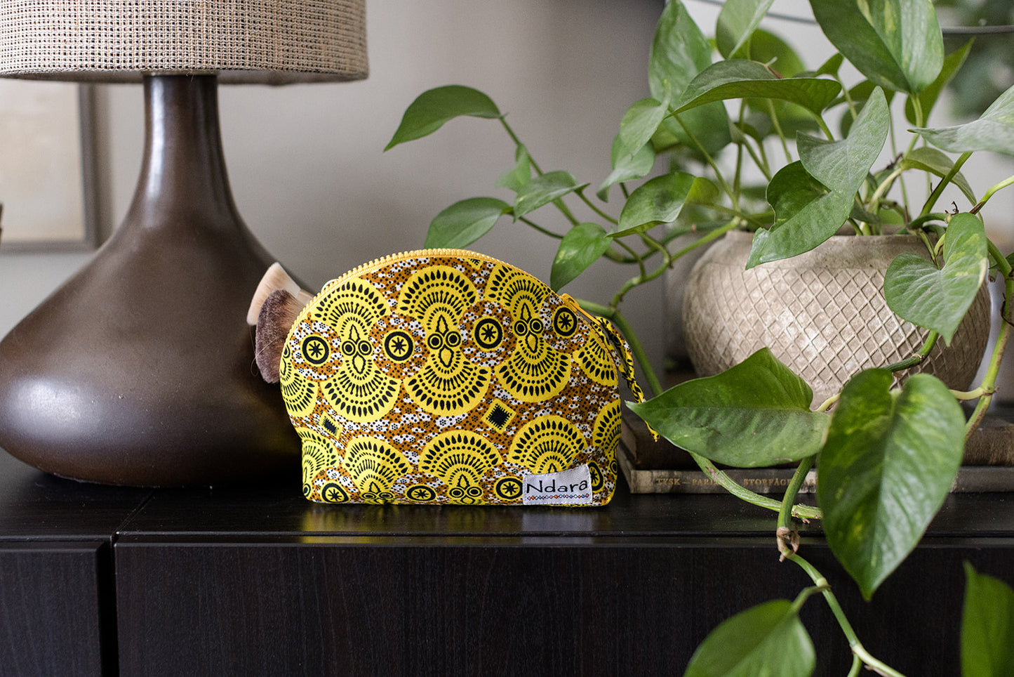 Jocelyne Curve Pouch in Sunshine