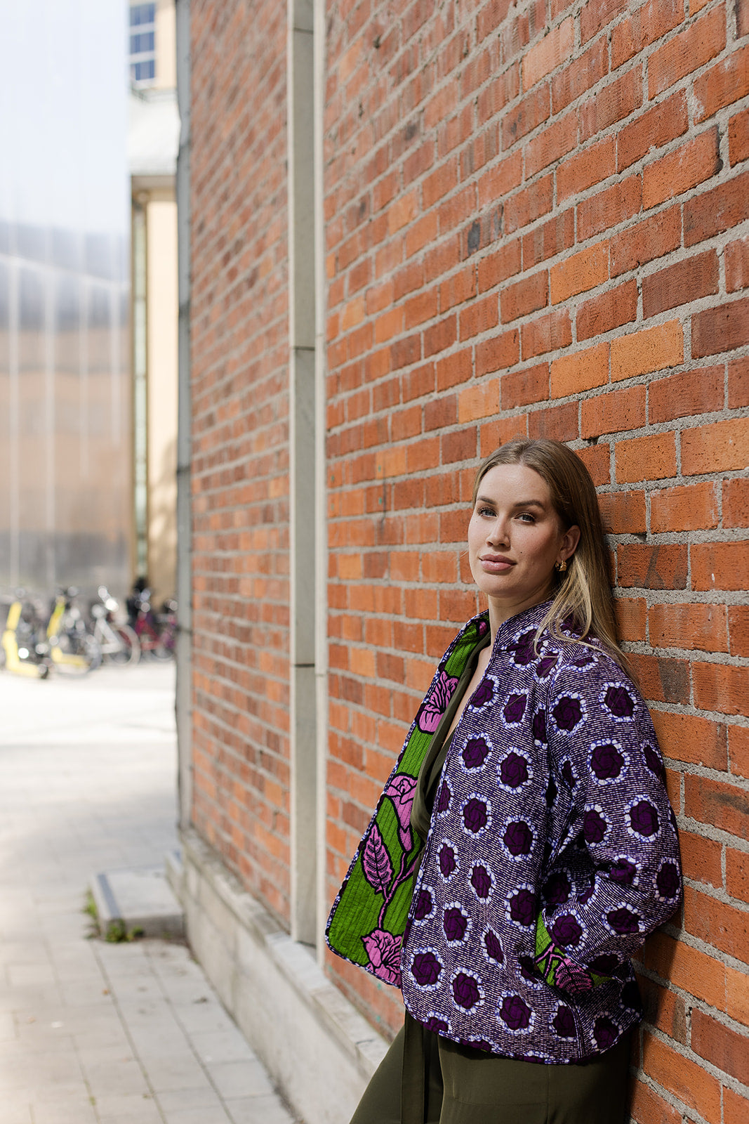 Omega Reversible Jacket in Mauve Hibiscus