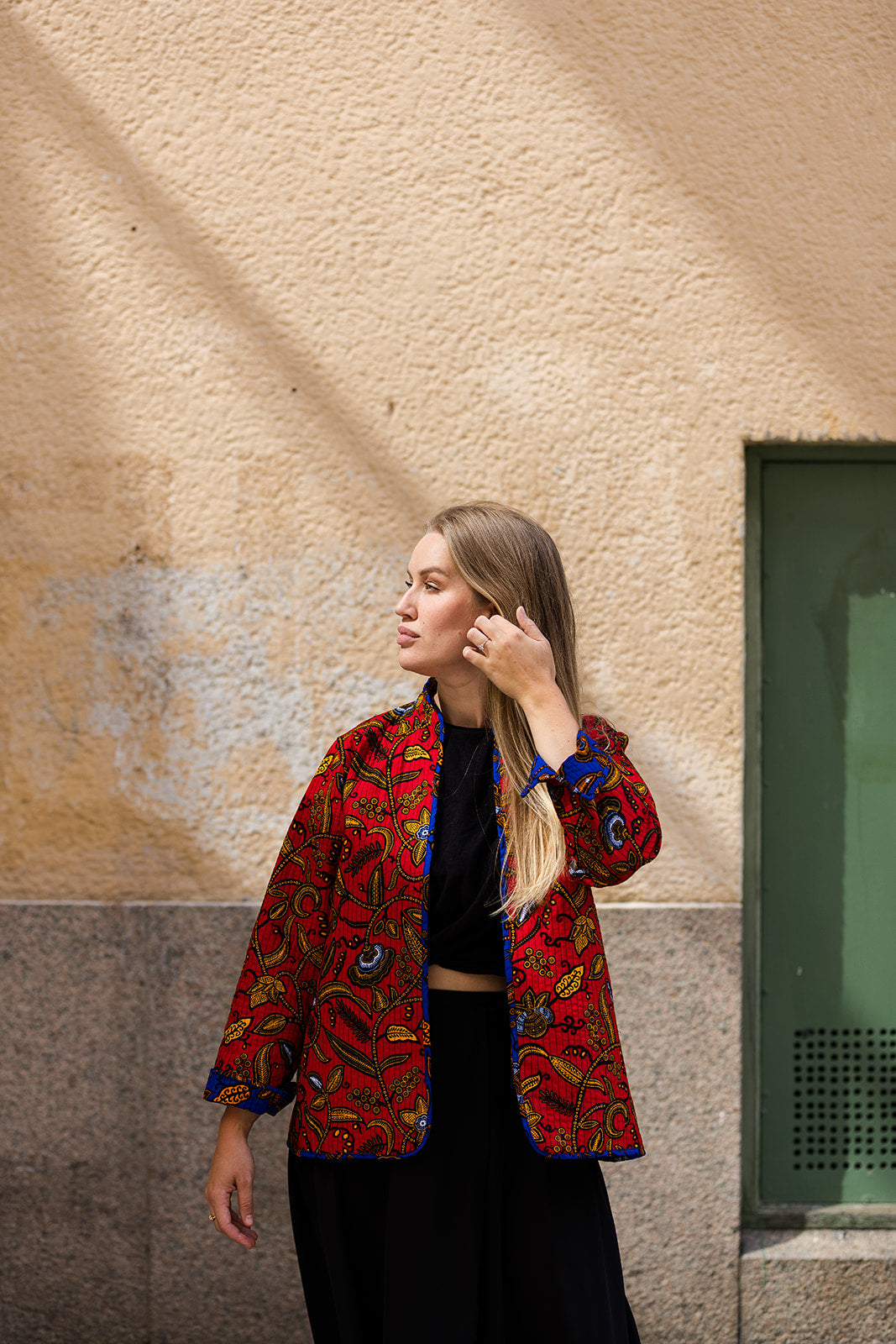 Omega Reversible Jacket in Poppy Sea