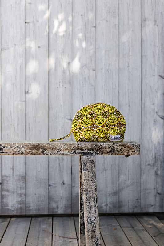 Jocelyne Curve Pouch in Sunshine